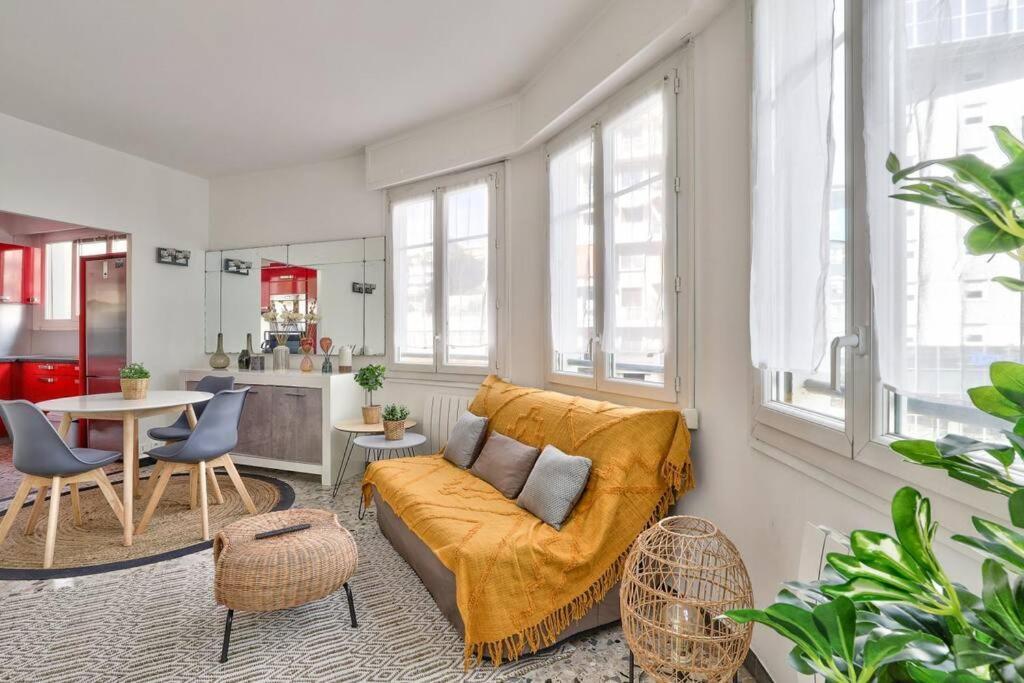 L29 Lenval Beach At 1Min Walk To Sea Front Ac Balcony Nice Bagian luar foto